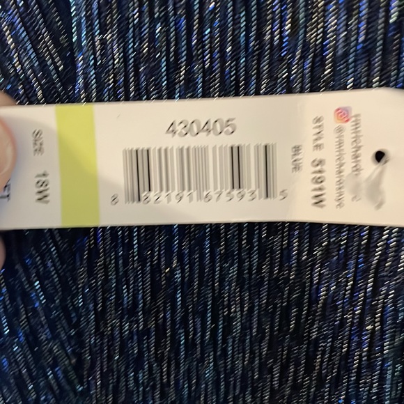 Navy blue glittery mother of the bride/ groom dress. Brand new never worn - Picture 6 of 6